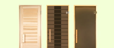 Door for baths and saunas